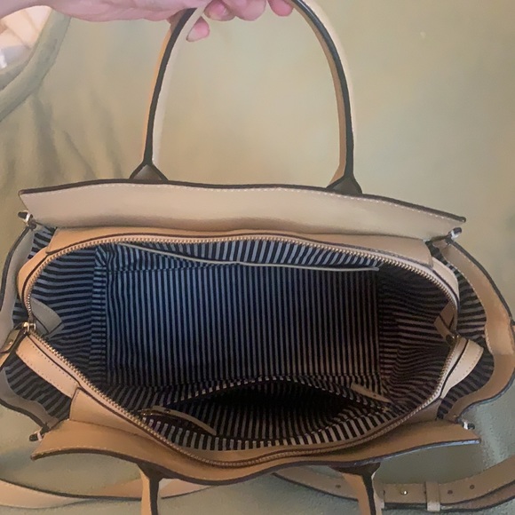 Kate Spade nude messenger satchel bag - Picture 3 of 3